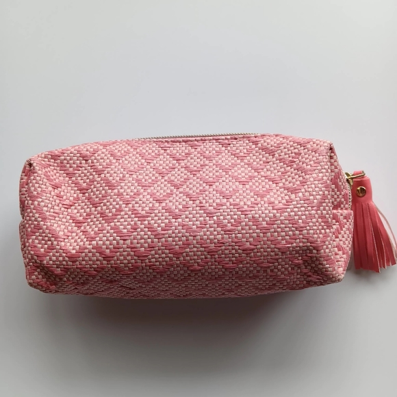Posh and Pop Cosmetics Bag, Pink Textured Fabric, Full Zipper & Tassel, 6 inches - Picture 8 of 8